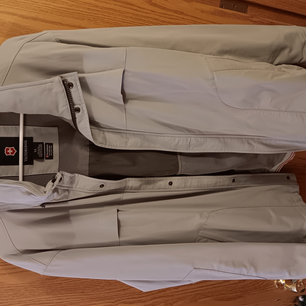 Victorinox Men's Gray Jacket